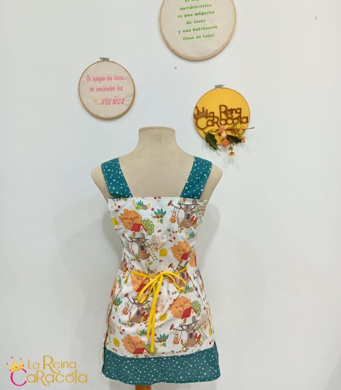 bata-profe-personalizada-la-reina-caracola