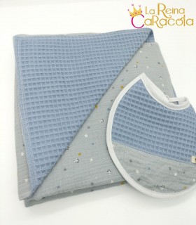 manta-babero-bambula-azul-la-reina-caracola