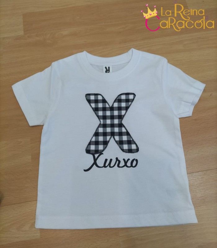 camiseta-personalizada-cuadro-negro-la-reina-caracola