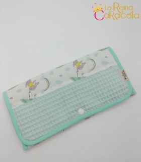 porta-documentos-conejos-la-reina-caracola