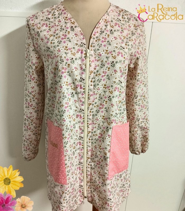 bata-flores-profesora-la-reina-caracola